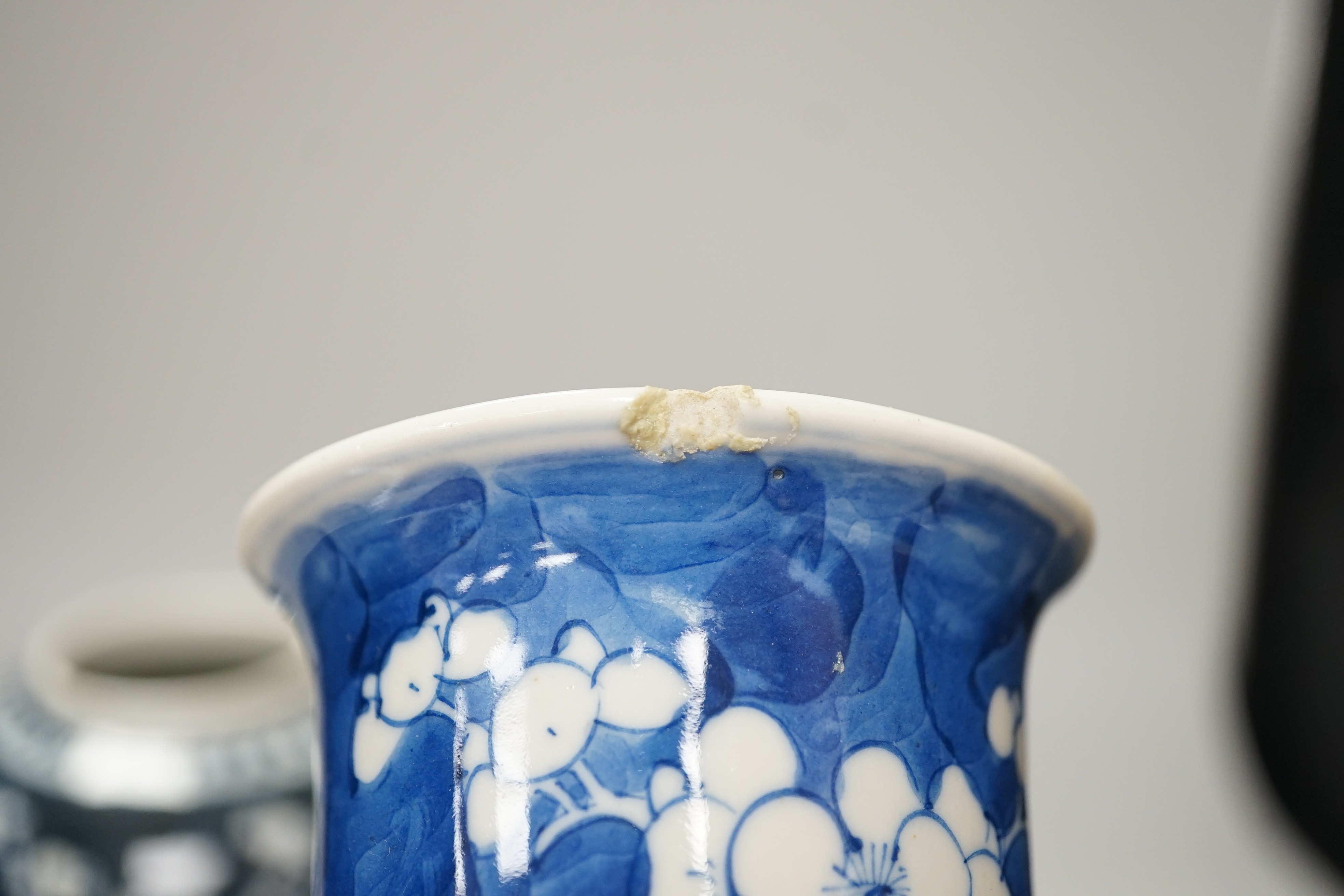 A Chinese blue and white Prunus vase and a jar, late 19th/early 20th century, tallest 19cm